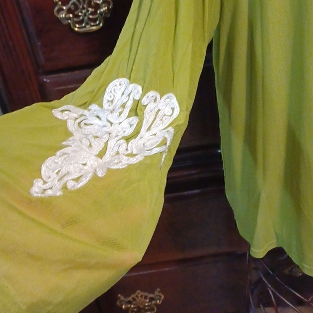 Selene Olive Top - Picture 4 of 6